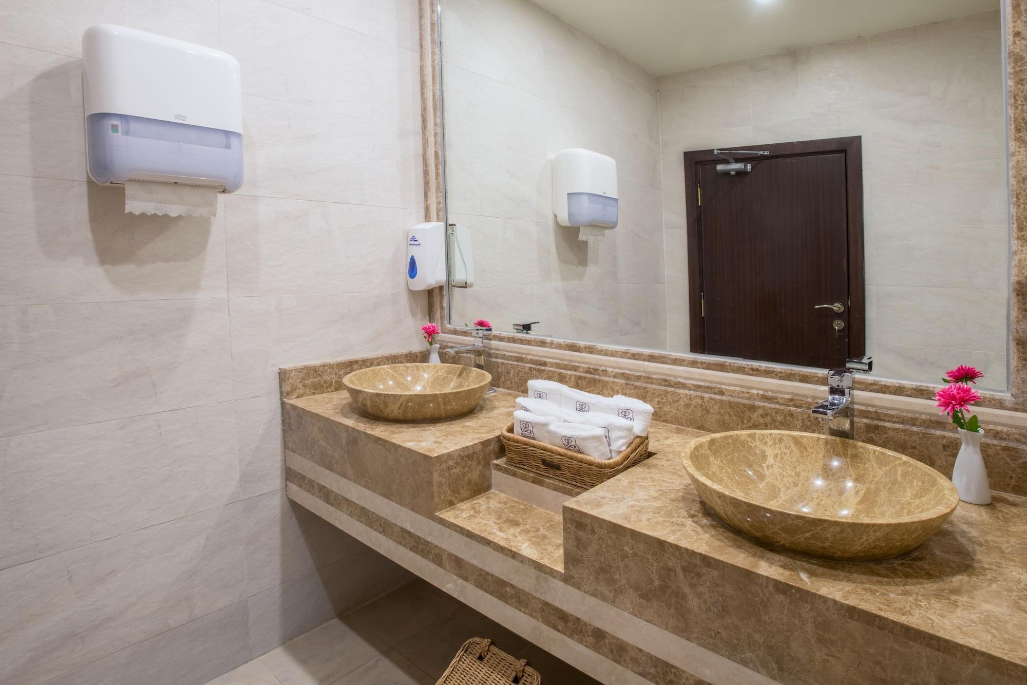 Lavona Hotel Νταμάμ Εξωτερικό φωτογραφία